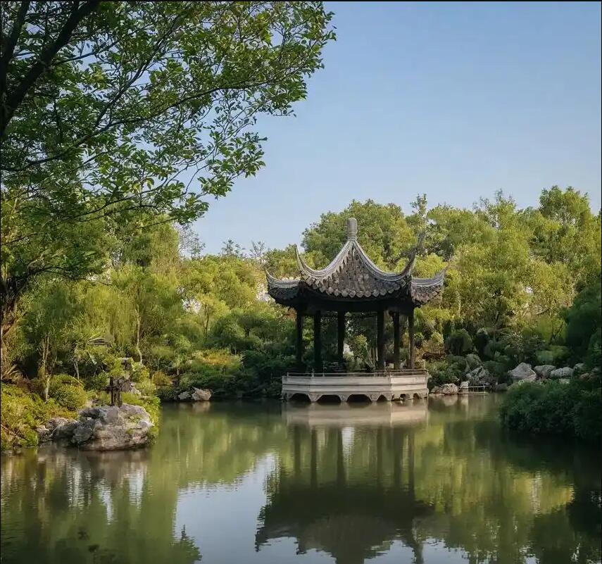 娄底夏彤餐饮有限公司